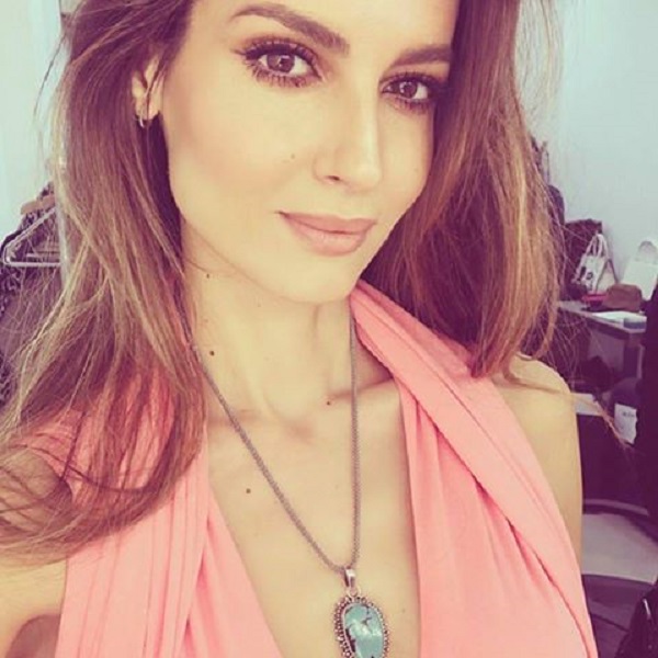 ariadne-artiles-blog-ropa-vacaciones-pendientes-gold-and-roses