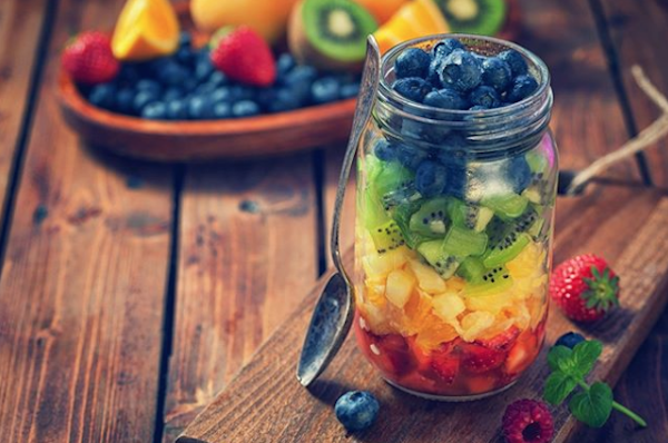 ariadne-artiles-blog-beneficios-kiwi-piel-ensalada-frutas-3